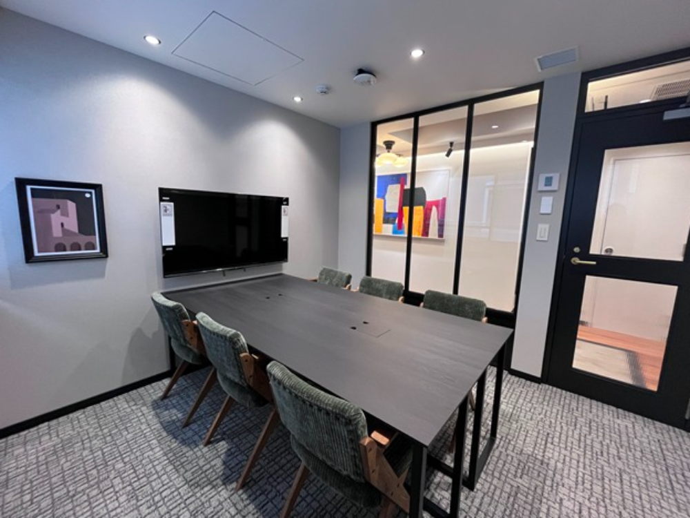 中央区八丁堀のフルセットアップオフィス物件（宝町駅徒歩3分、約25坪）