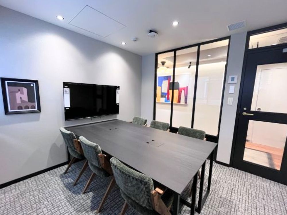 中央区八丁堀のフルセットアップオフィス物件（宝町駅徒歩3分、約30坪）