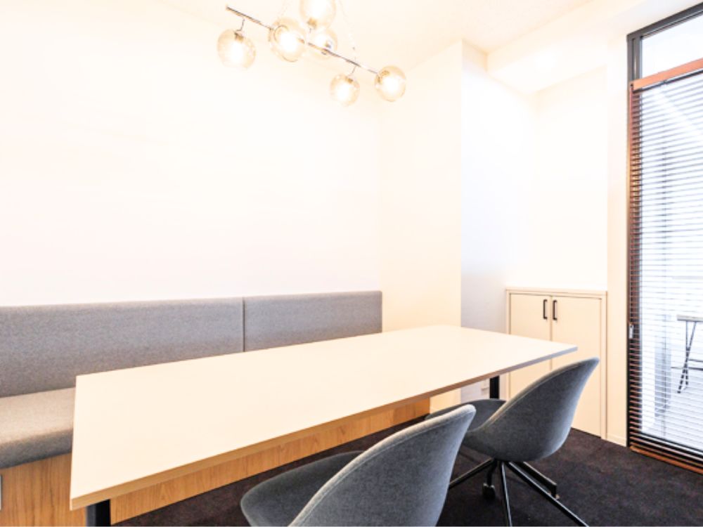 千代田区内神田のセットアップオフィス物件（淡路町駅徒歩5分、約30坪）