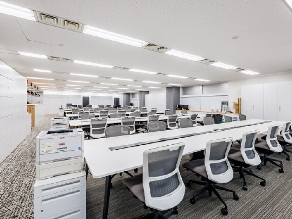 中央区新川のセットアップオフィス物件（茅場町駅徒歩7分、約85坪）