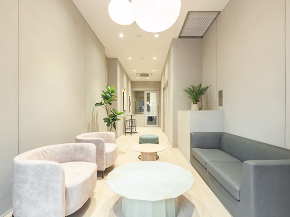 千代田区神田東松下町のフルセットアップオフィス物件（岩本町駅徒歩5分、約55坪）