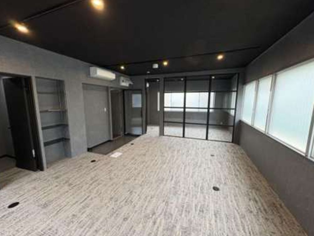 文京区小日向のセットアップオフィス物件（茗荷谷駅徒歩1分、約15坪）