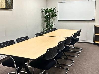 新宿区西新宿のオフィス物件(都庁前駅徒歩8分)