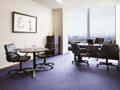 千代田区大手町の2-3名用オフィス物件（大手町駅徒歩1分、10坪未満）