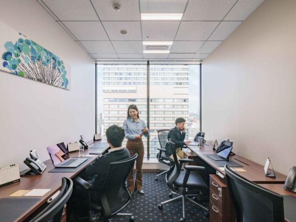 千代田区大手町の4-5名用オフィス物件（大手町駅徒歩1分、10坪未満）