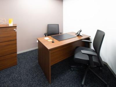 千代田区大手町の5-7名用オフィス物件（大手町駅徒歩1分、10坪未満）