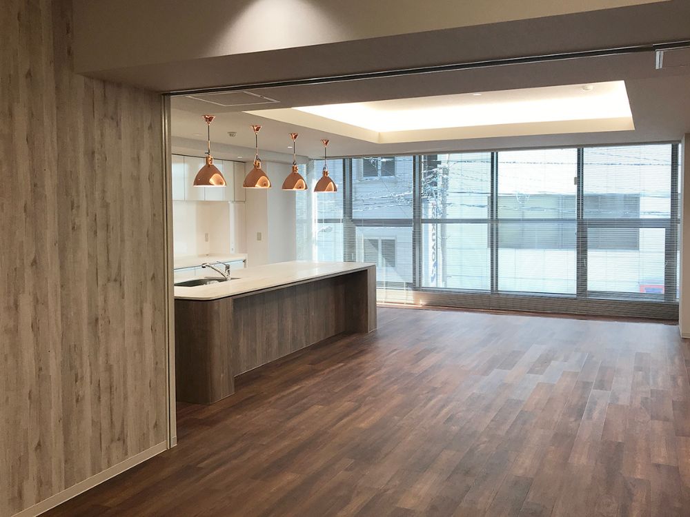 新宿区新宿のセットアップオフィス物件（新宿御苑前駅徒歩1分、約50坪）