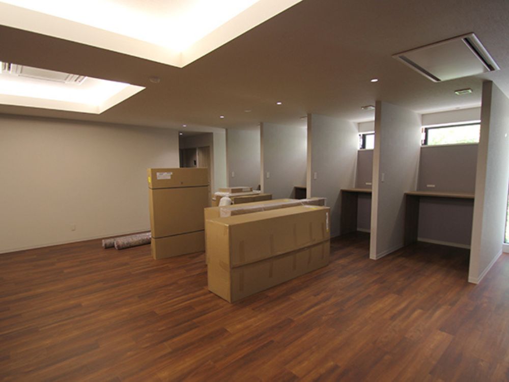 新宿区新宿のセットアップオフィス物件（新宿御苑前駅徒歩1分、約50坪）