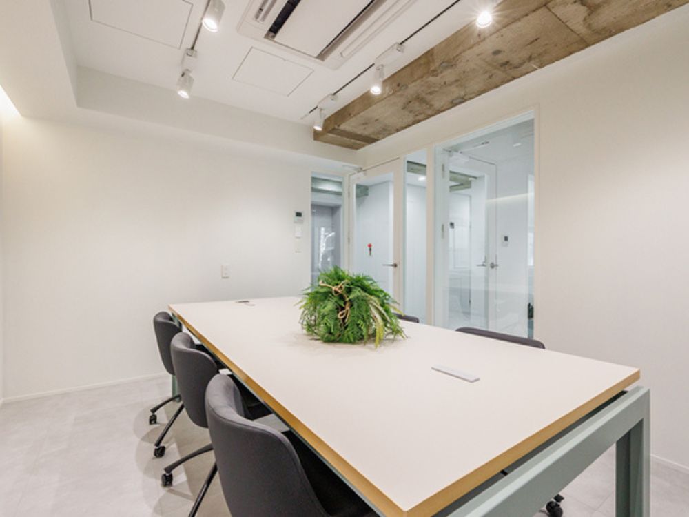 中央区日本橋兜町のセットアップオフィス物件（茅場町駅徒歩4分、約40坪）