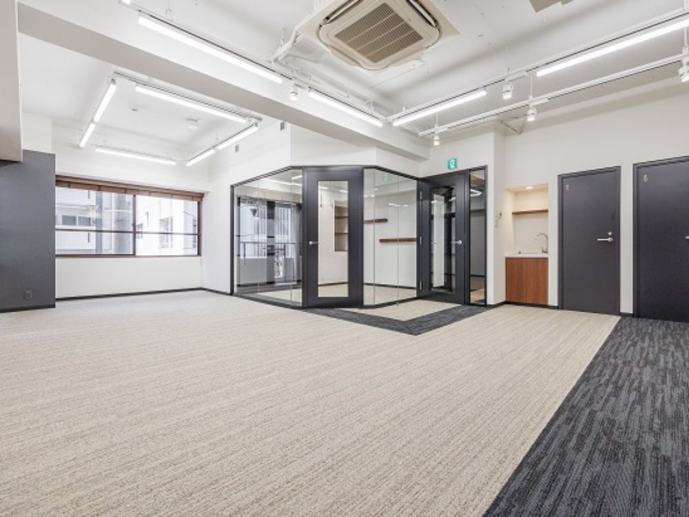 千代田区岩本町の居抜き物件（岩本町駅徒歩3分、約20坪）