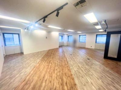 中央区新川の居抜きオフィス