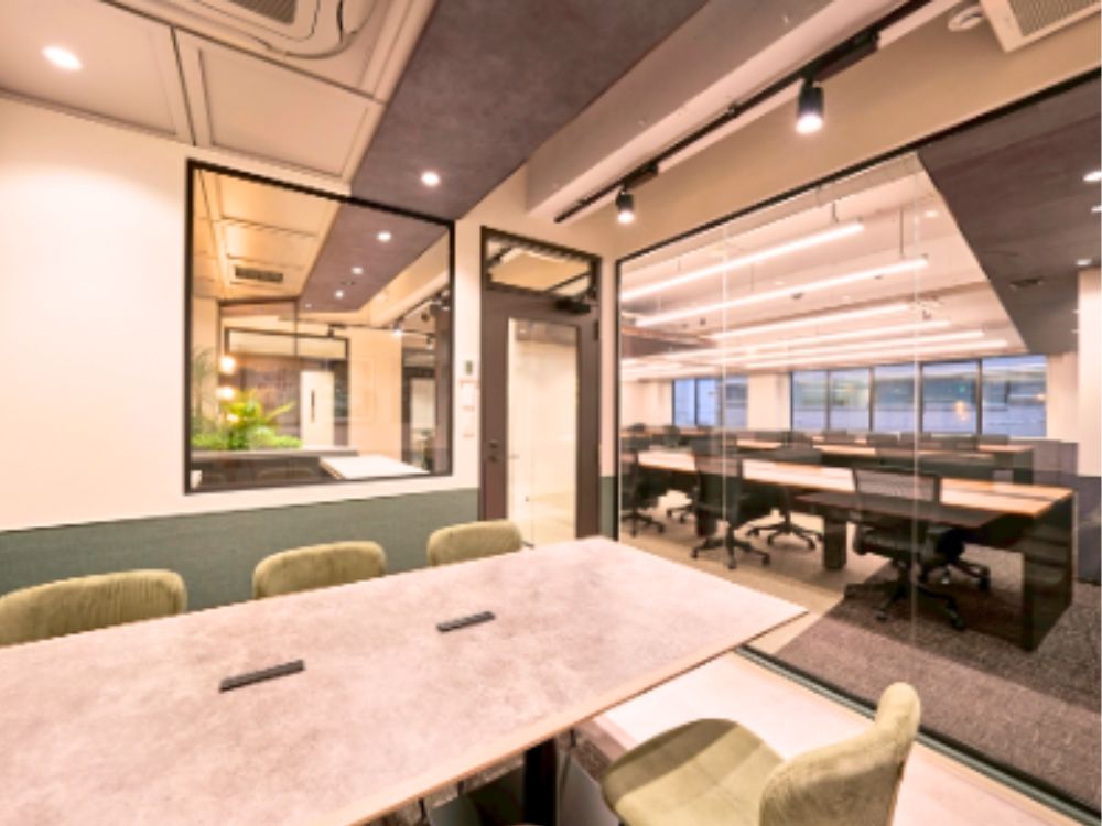 港区芝のセットアップオフィス（芝公園駅徒歩4分、約30坪）