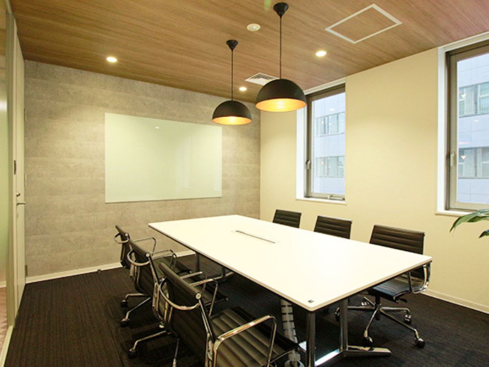 千代田区神田紺屋町のセットアップオフィス物件（神田駅徒歩4分、約115坪）