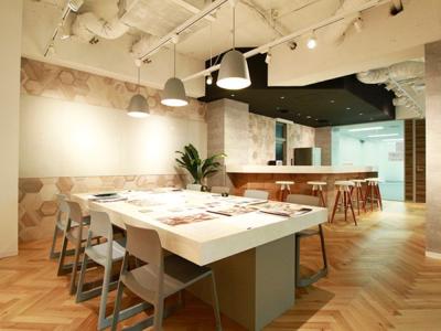 千代田区神田紺屋町のセットアップオフィス物件（神田駅徒歩4分、約115坪）