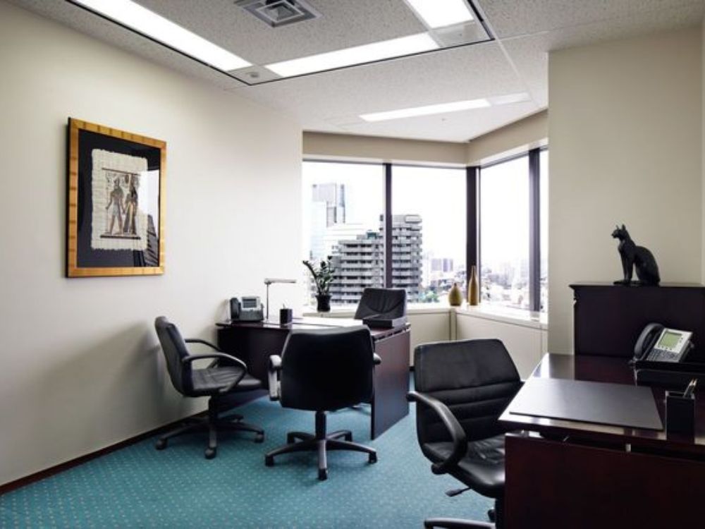 港区虎ノ門の3-6名用オフィス物件（神谷町駅徒歩2分、10坪未満）