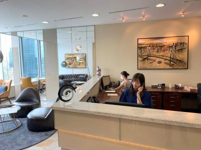 千代田区丸の内の3-5名用オフィス(東京駅徒歩1分、10坪未満)