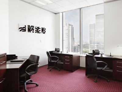 千代田区丸の内の1-3名用オフィス(東京駅徒歩1分、10坪未満)