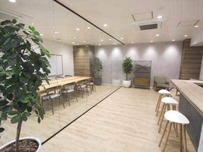 新宿区大京町のセットアップオフィス物件（四谷三丁目駅徒歩5分、約130坪）