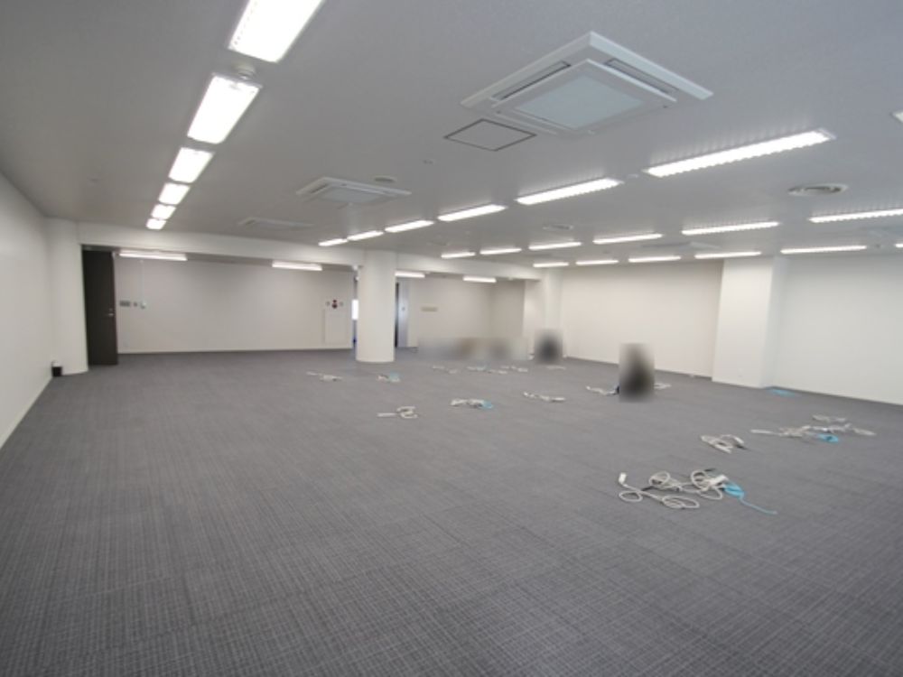 新宿区大京町のセットアップオフィス物件（四谷三丁目駅徒歩5分、約130坪）