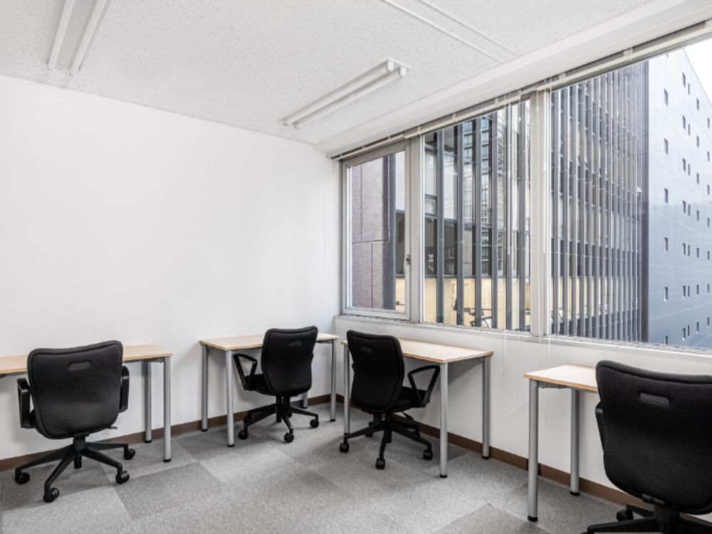 千代田区神田錦町のオフィス物件（神保町駅徒歩3分）