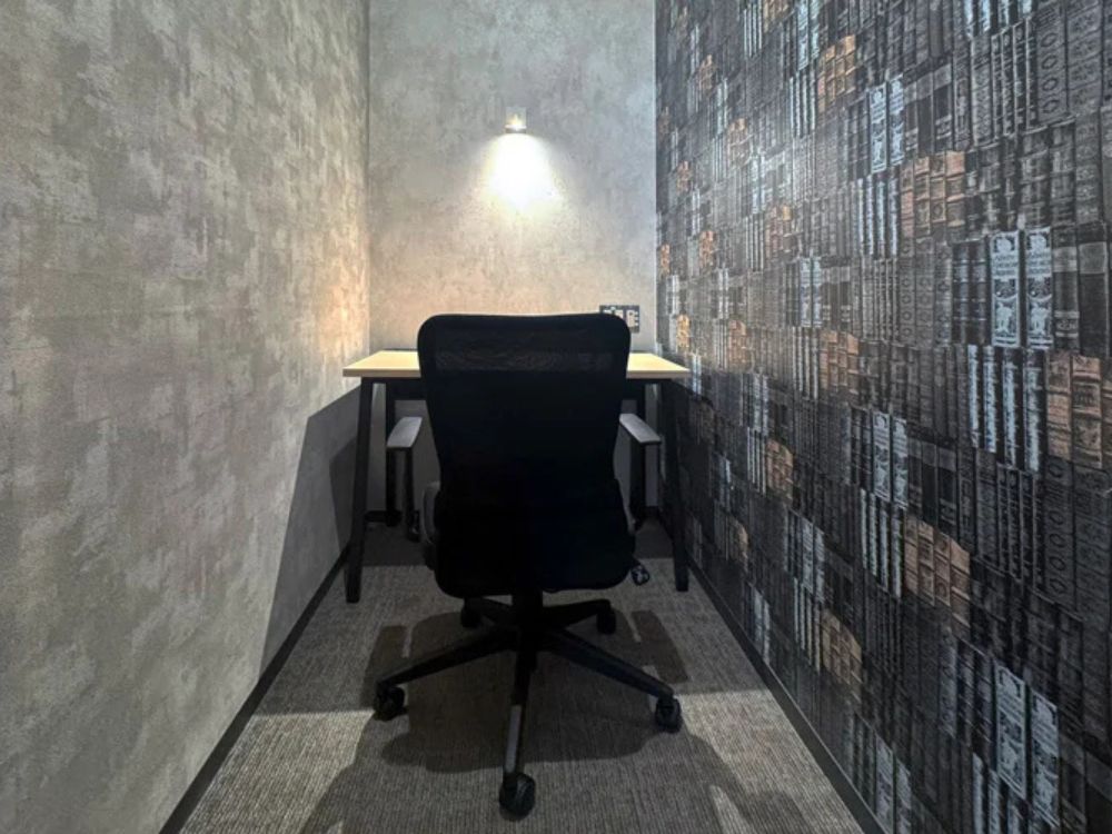 千代田区神田佐久間河岸の1-4名用オフィス物件（秋葉原駅徒歩1分、10坪未満）