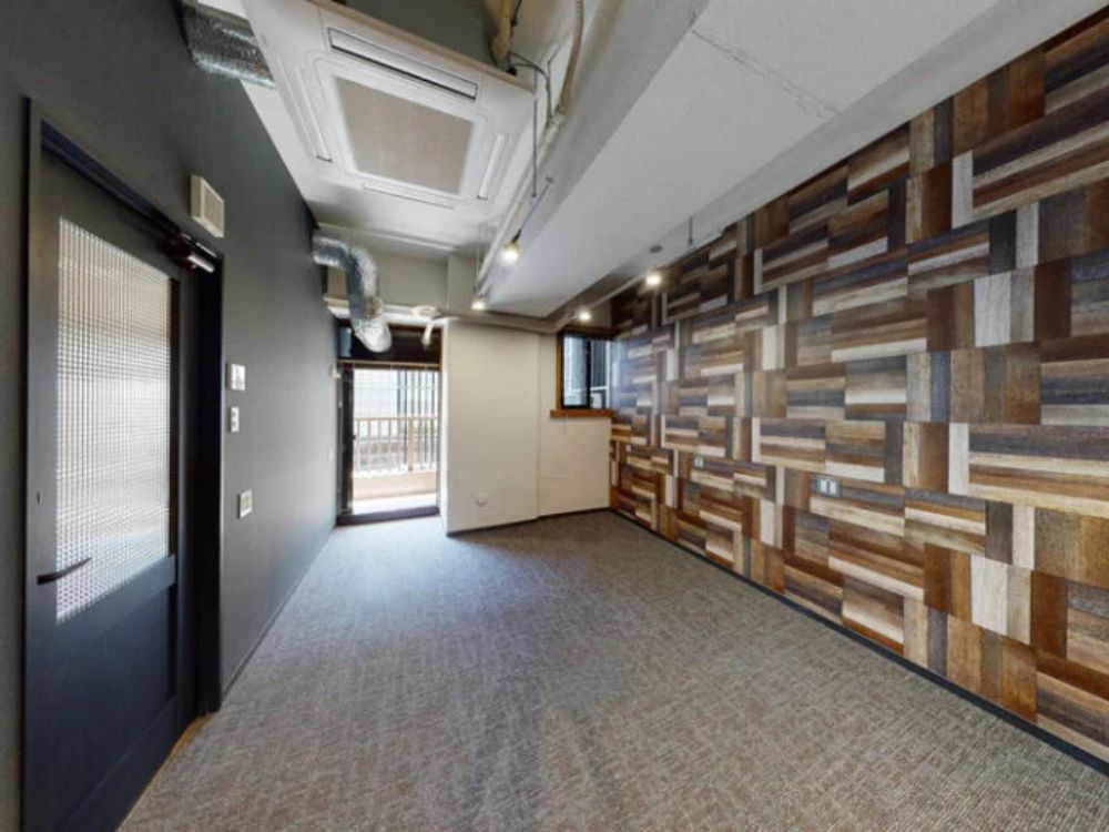 千代田区神田佐久間河岸の6-8名用オフィス物件（秋葉原駅徒歩1分、10坪未満）