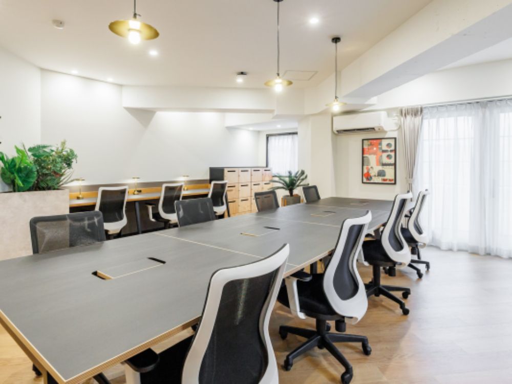 目黒区青葉台のフルセットアップオフィス物件（神泉駅徒歩8分、約25坪）