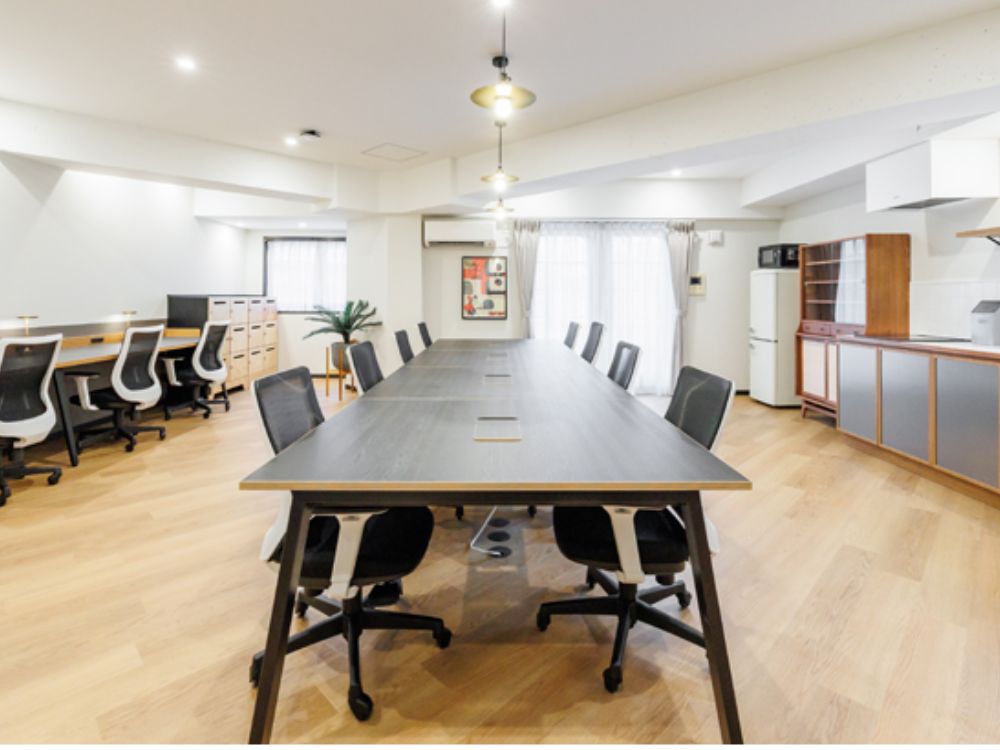 目黒区青葉台のフルセットアップオフィス物件（神泉駅徒歩8分、約25坪）