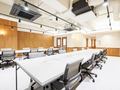 千代田区隼町のフルセットアップオフィス（半蔵門駅徒歩3分、約50坪）