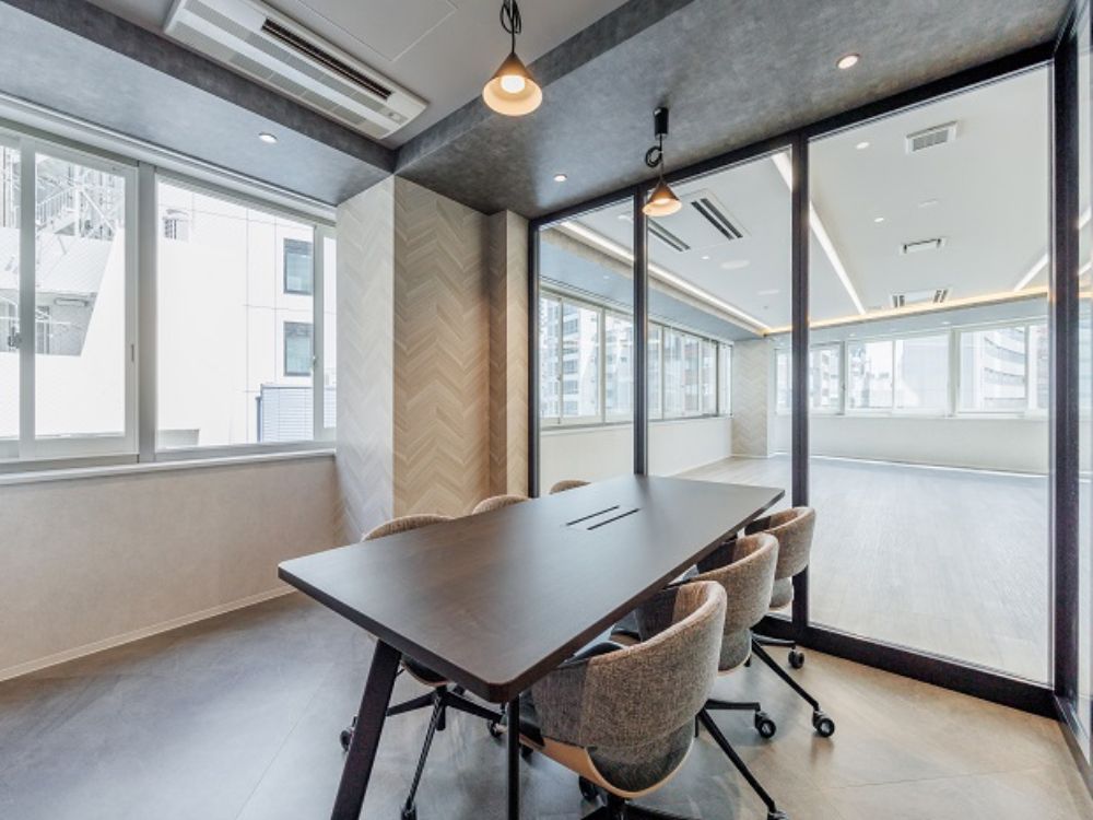 千代田区神田須田町のデザインオフィス物件（神田駅徒歩3分、約40坪）