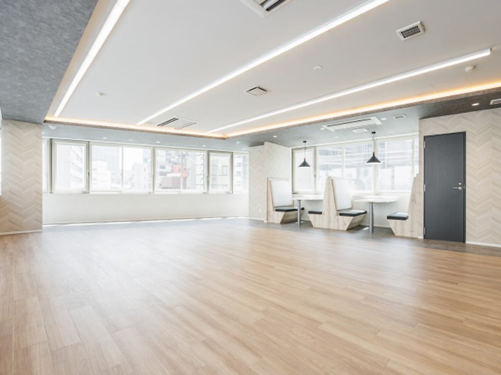 千代田区神田須田町のデザインオフィス物件（神田駅徒歩3分、約40坪）