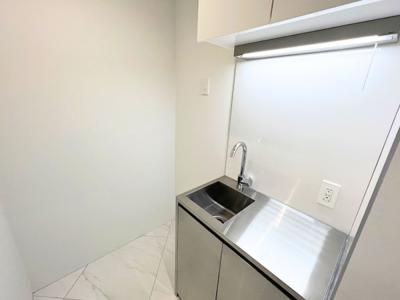 千代田区神田猿楽町のハーフセットアップオフィス物件（水道橋駅徒歩5分、約35坪）