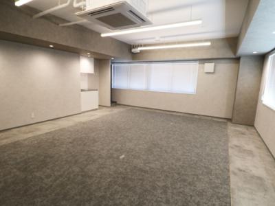 千代田区神田猿楽町のコンパクトオフィス物件(神保町駅徒歩5分、約25坪)