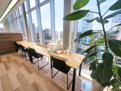 渋谷区南平台町の居抜きオフィス物件（神泉町駅徒歩5分、約90坪）