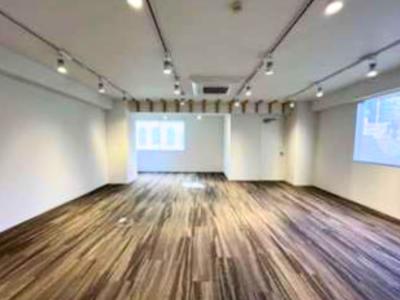 千代田区神田小川町のセットアップオフィス物件(小川町駅徒歩1分、約25坪)