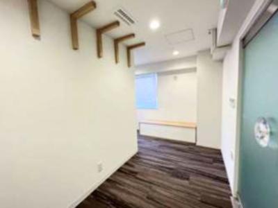 千代田区神田小川町のセットアップオフィス物件(小川町駅徒歩1分、約25坪)