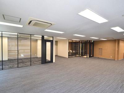 中央区新富のセットアップオフィス物件(新富町駅徒歩4分、約55坪)