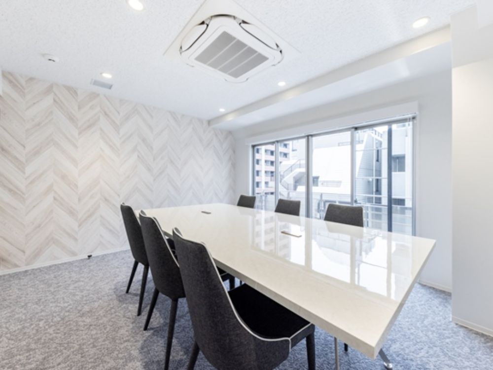 千代田区麹町のセットアップオフィス物件（麴町駅徒歩4分、約40坪）