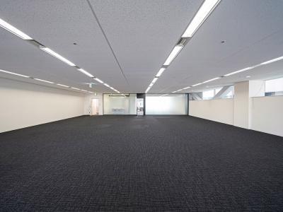 中央区晴海の居抜きオフィス物件(勝どき駅徒歩8分、約65坪)