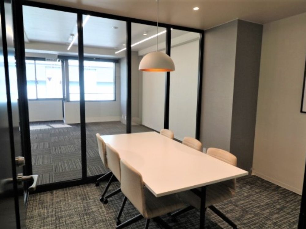 千代田区神田神保町のセットアップオフィス物件（神保町駅徒歩3分、約25坪）