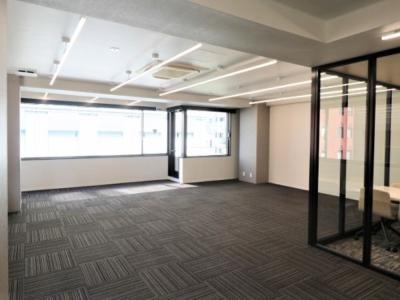 千代田区神田神保町のセットアップオフィス物件(神保町駅徒歩3分、約25坪)