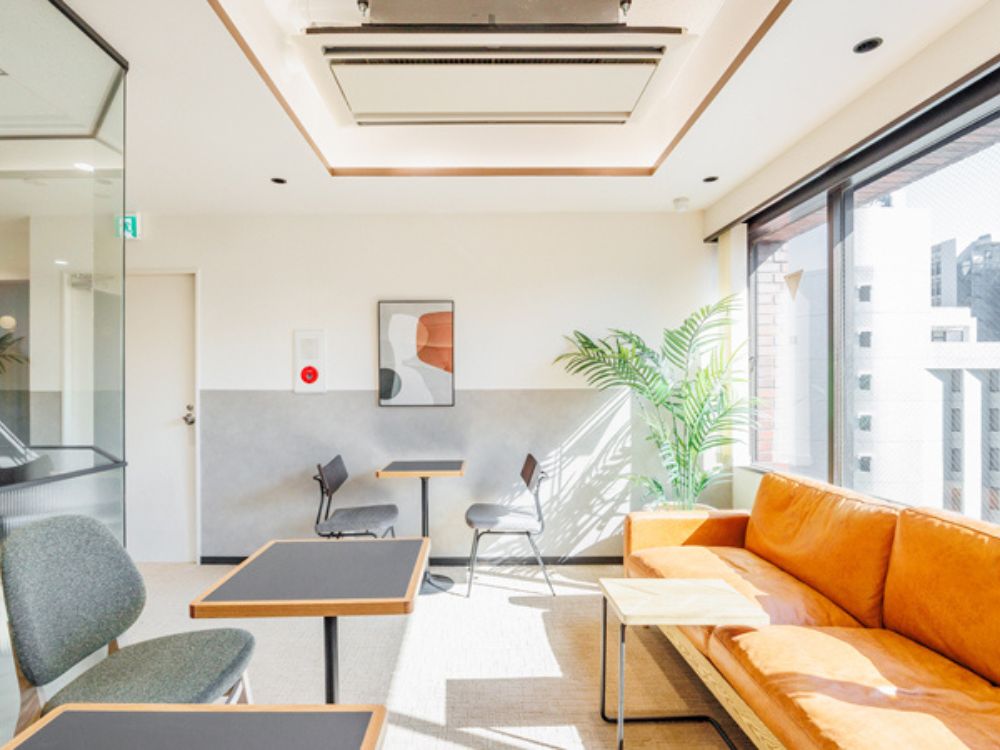 千代田区岩本町のセットアップオフィス物件（岩本町駅徒歩1分、約30坪）