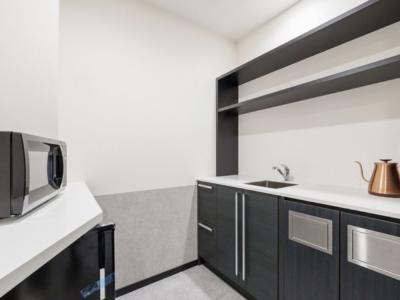 千代田区岩本町のセットアップオフィス物件（岩本町駅徒歩1分、約30坪）