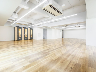 新宿区四谷三栄町のセットアップオフィス物件(四谷三丁目駅徒歩4分、約60坪)