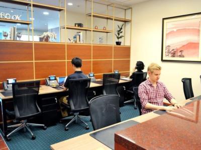 港区海岸の5-6名用オフィス物件（浜松町駅徒歩2分、10坪未満）