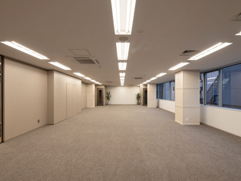 中央区築地のセットアップオフィス物件（築地駅徒歩2分、約90坪）