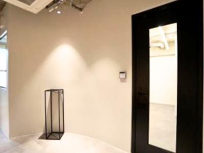 港区芝公園のコンパクトオフィス物件（御成門駅徒歩2分、約20坪）