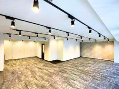 港区赤坂のセットアップオフィス物件（六本木駅徒歩7分、約35坪）