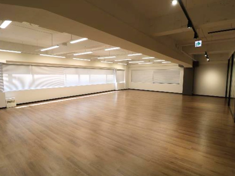 千代田区神田三崎町のセットアップオフィス物件（水道橋駅徒歩5分、約50坪）