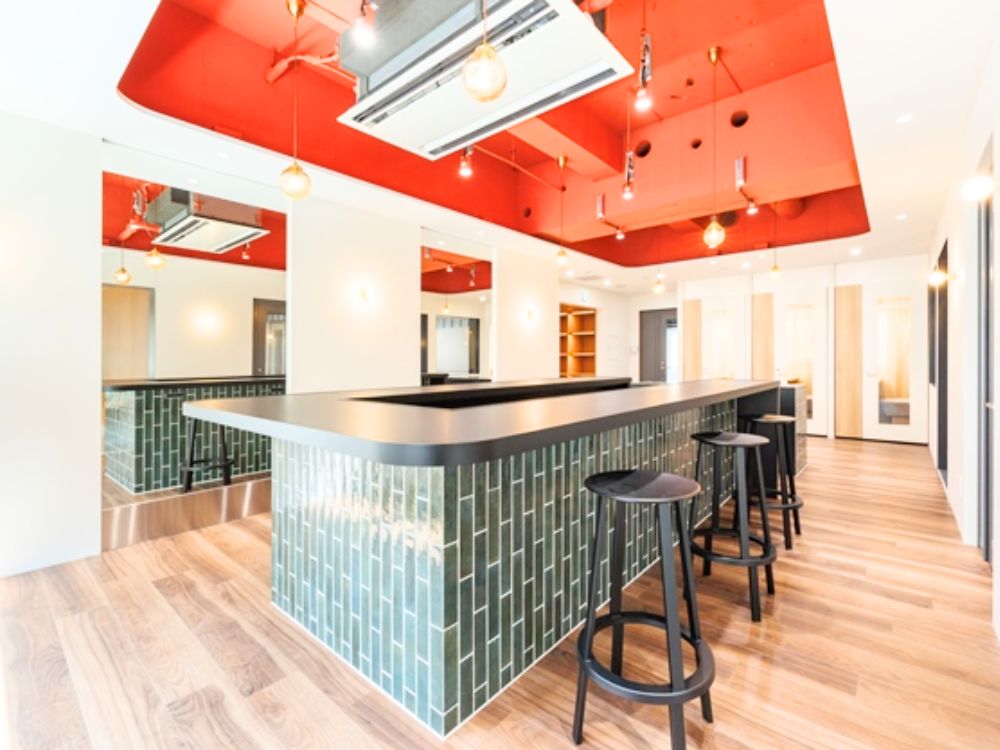 港区芝大門のセットアップオフィス物件（大門駅徒歩4分、約110坪）